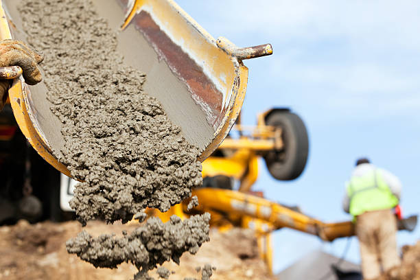Best Commercial Concrete Services in Dellwood, MO